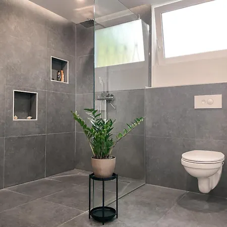 Апартаменты Rustikal With Garden And Free Parking *