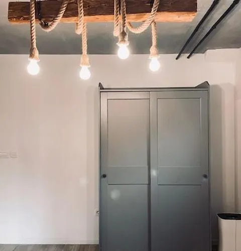 Rustikal With Garden And Free Parking *